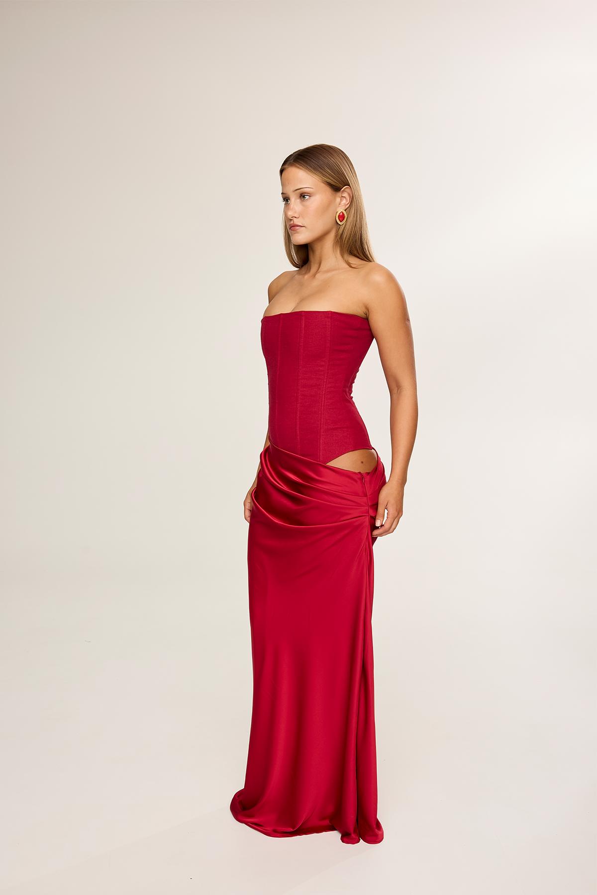 HUXLEY GOWN | WINE