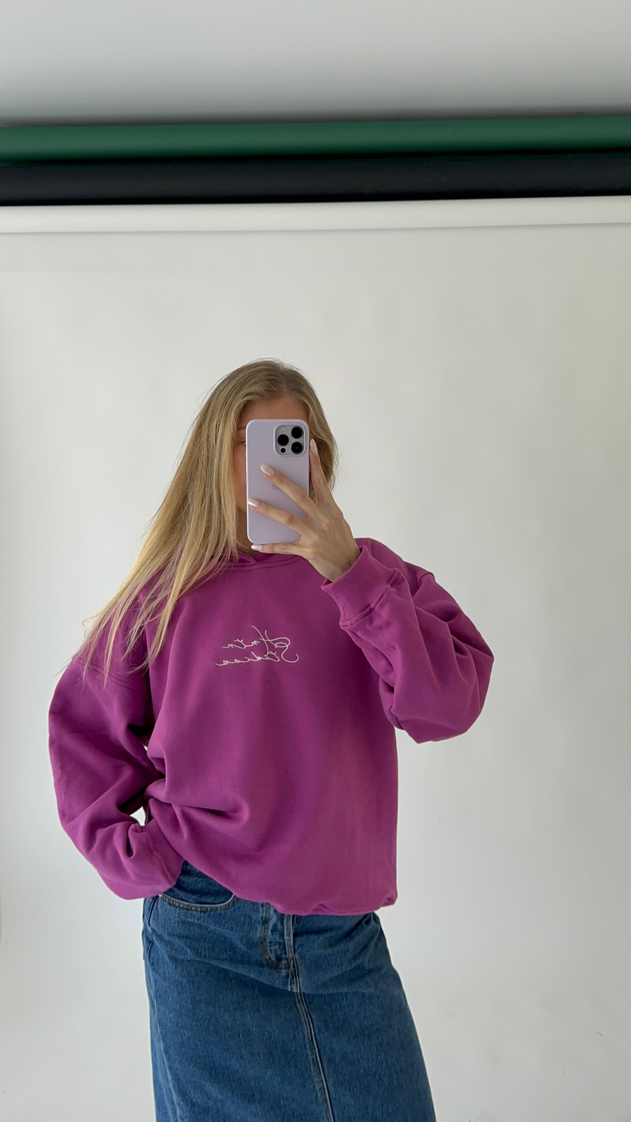 STUDIOS HOOD: MAGENTA