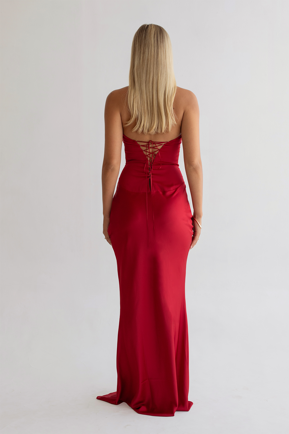 ASHTON GOWN - WINE