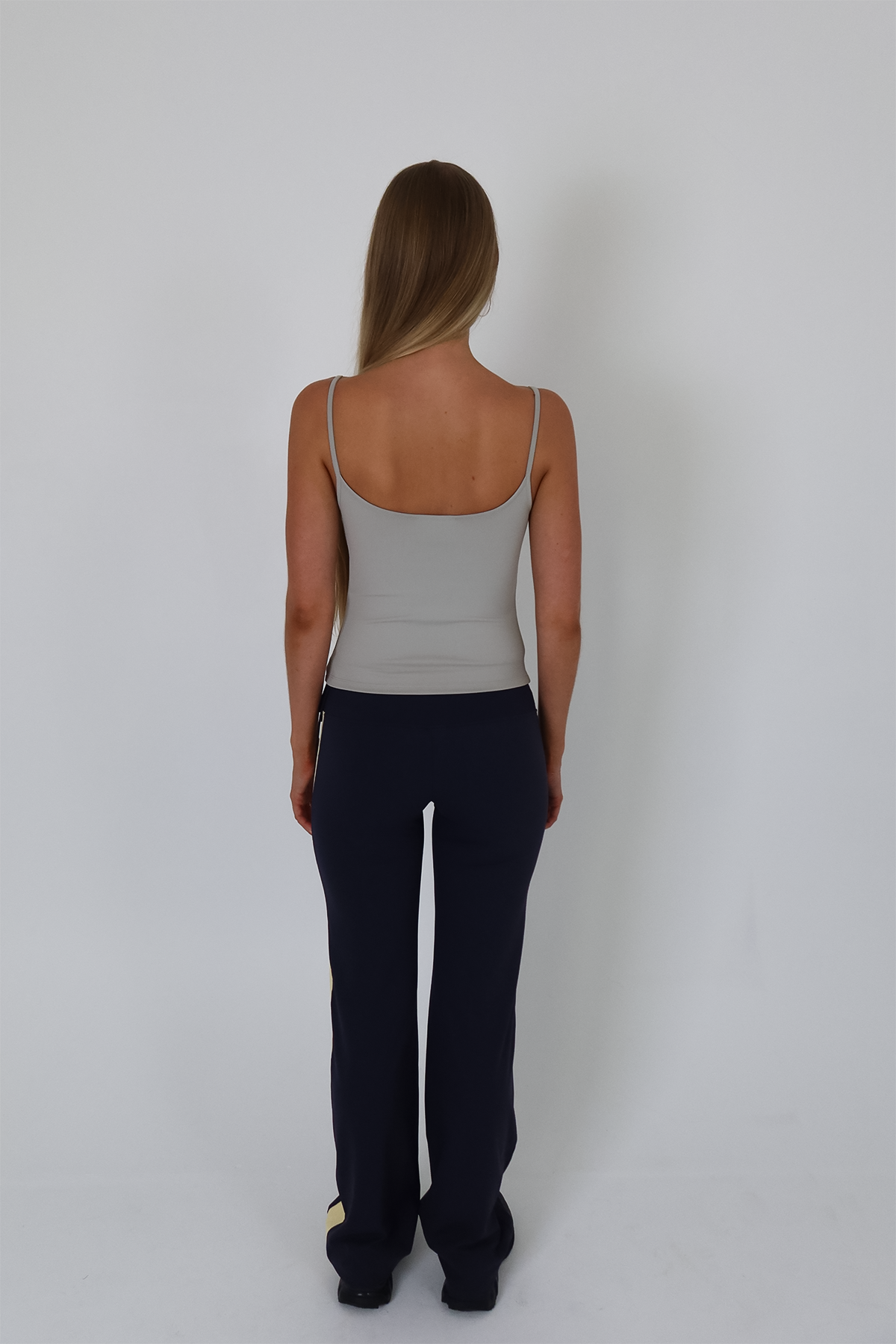 EVERYDAY TANK | TAUPE HNTR THE LABEL