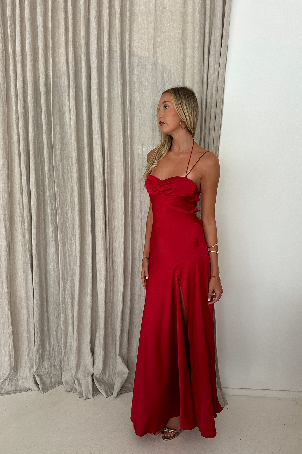 ALIX GOWN | WINE