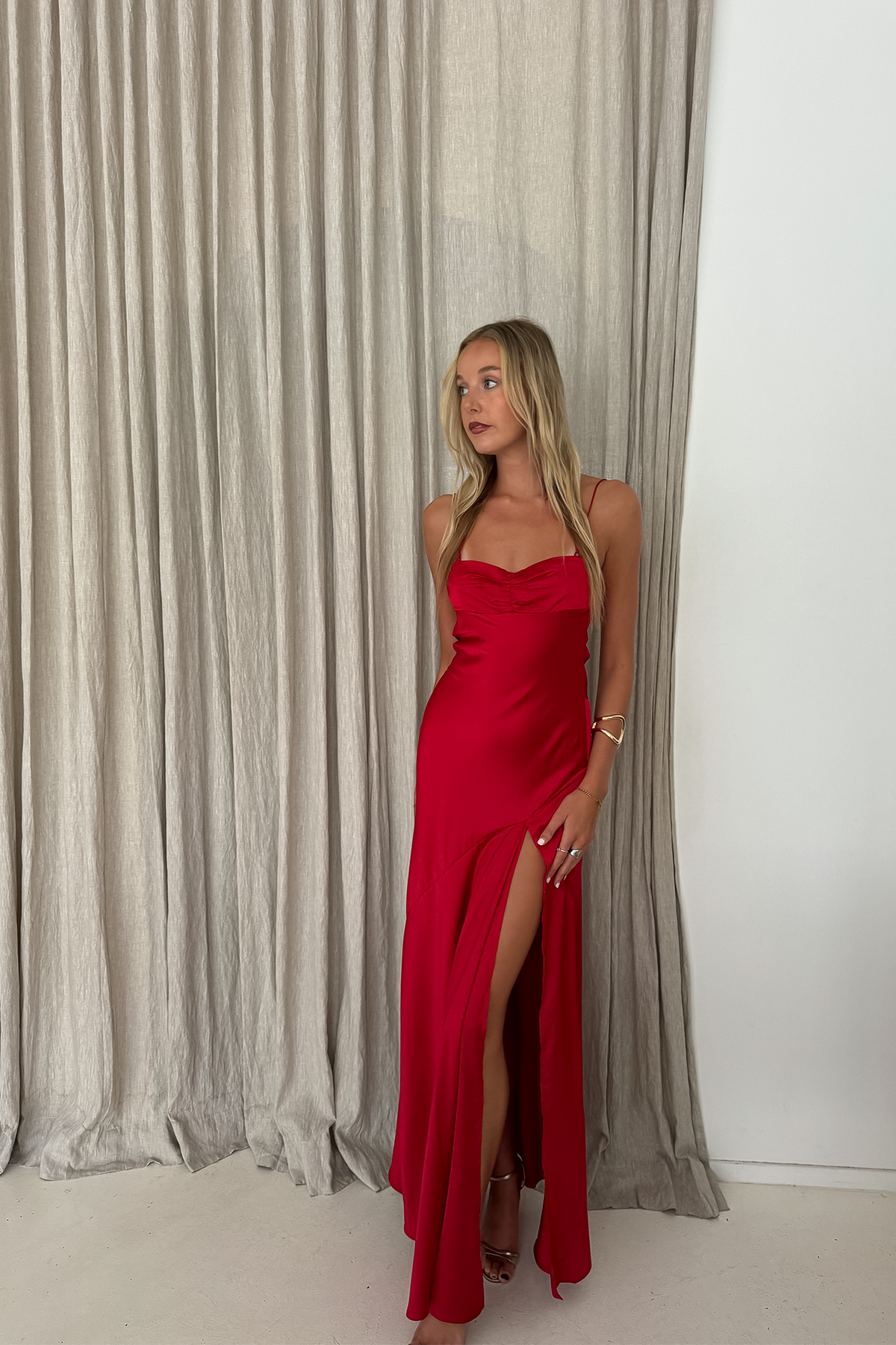 ALIX GOWN | WINE