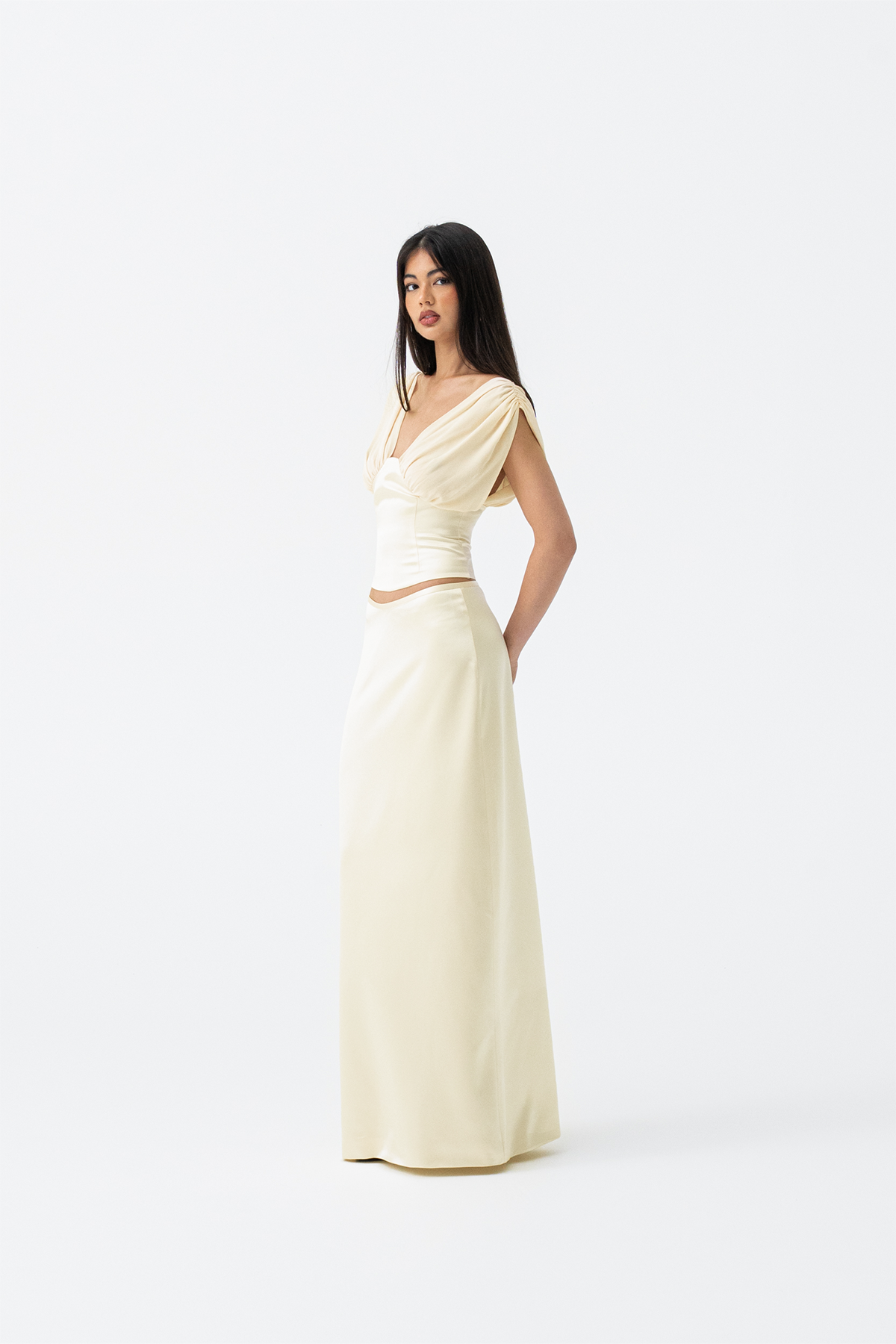 KAIA GOWN | CHAMPAGNE HNTR THE LABEL