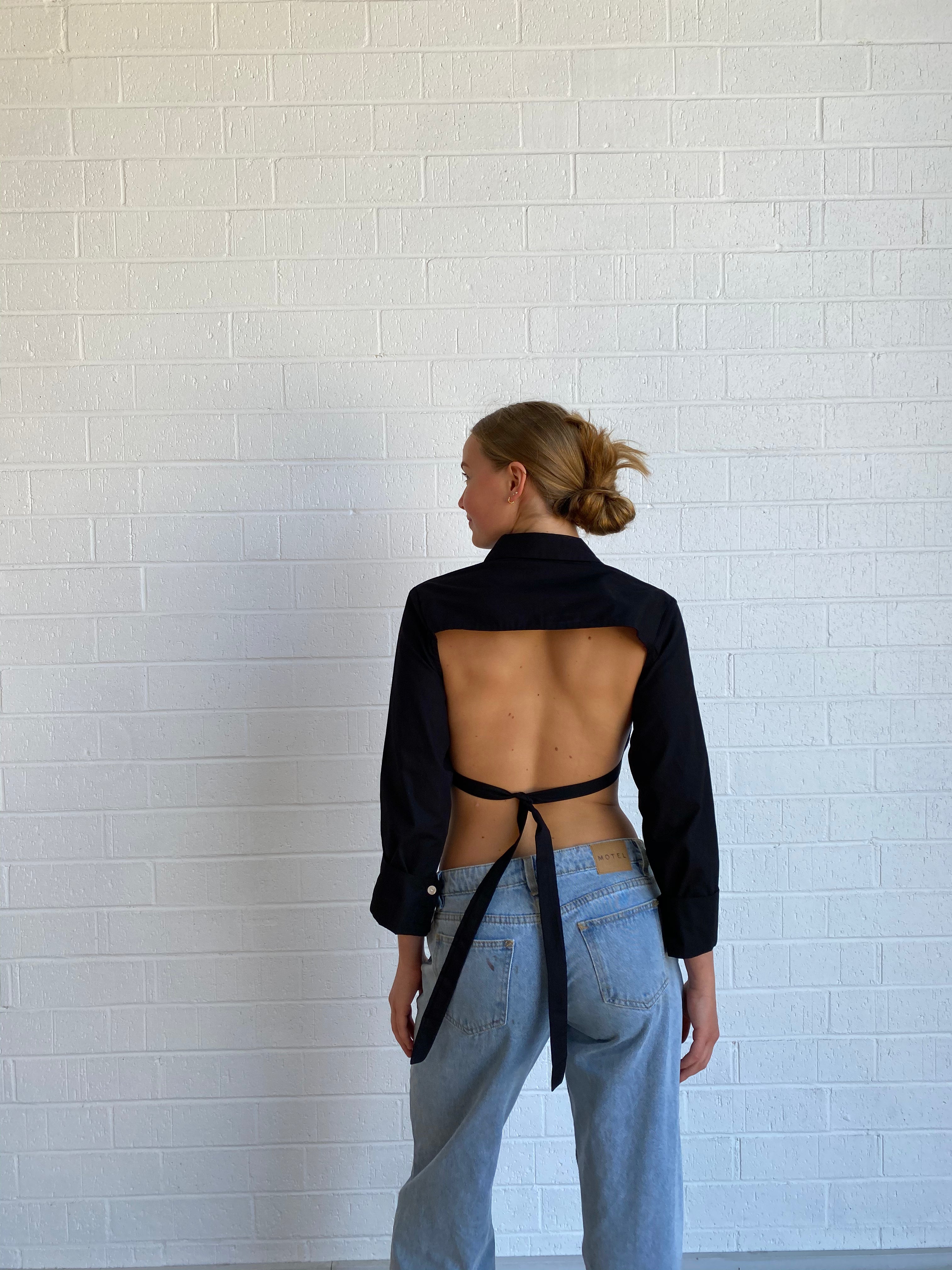 BUTTON-UP BACKLESS LONG-SLEEVE TOP | BLACK HNTR THE LABEL