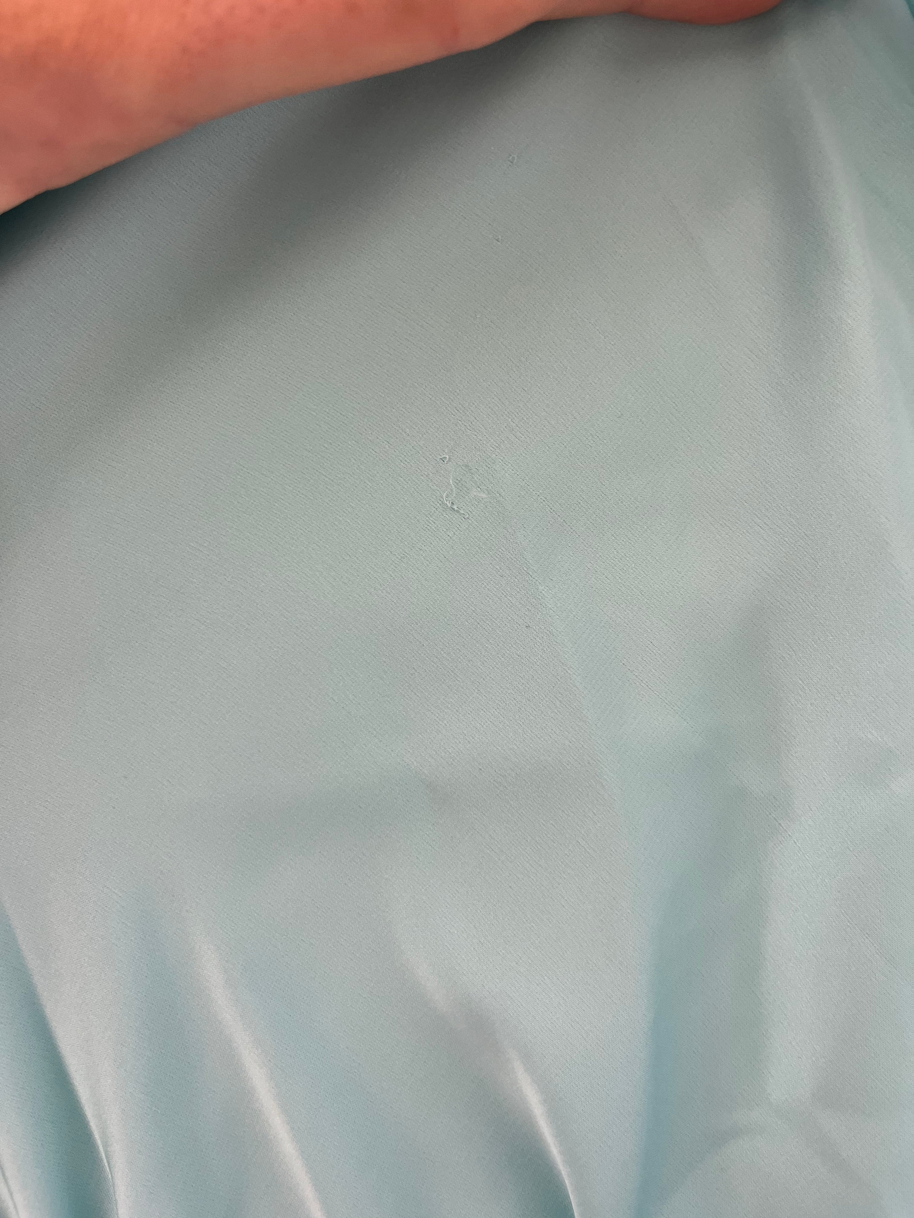 INKA GOWN: AQUA PULL/STAIN SIZE SMALL