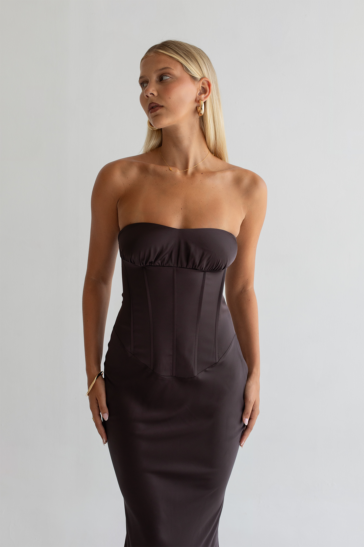 ASHTON GOWN - BROWN