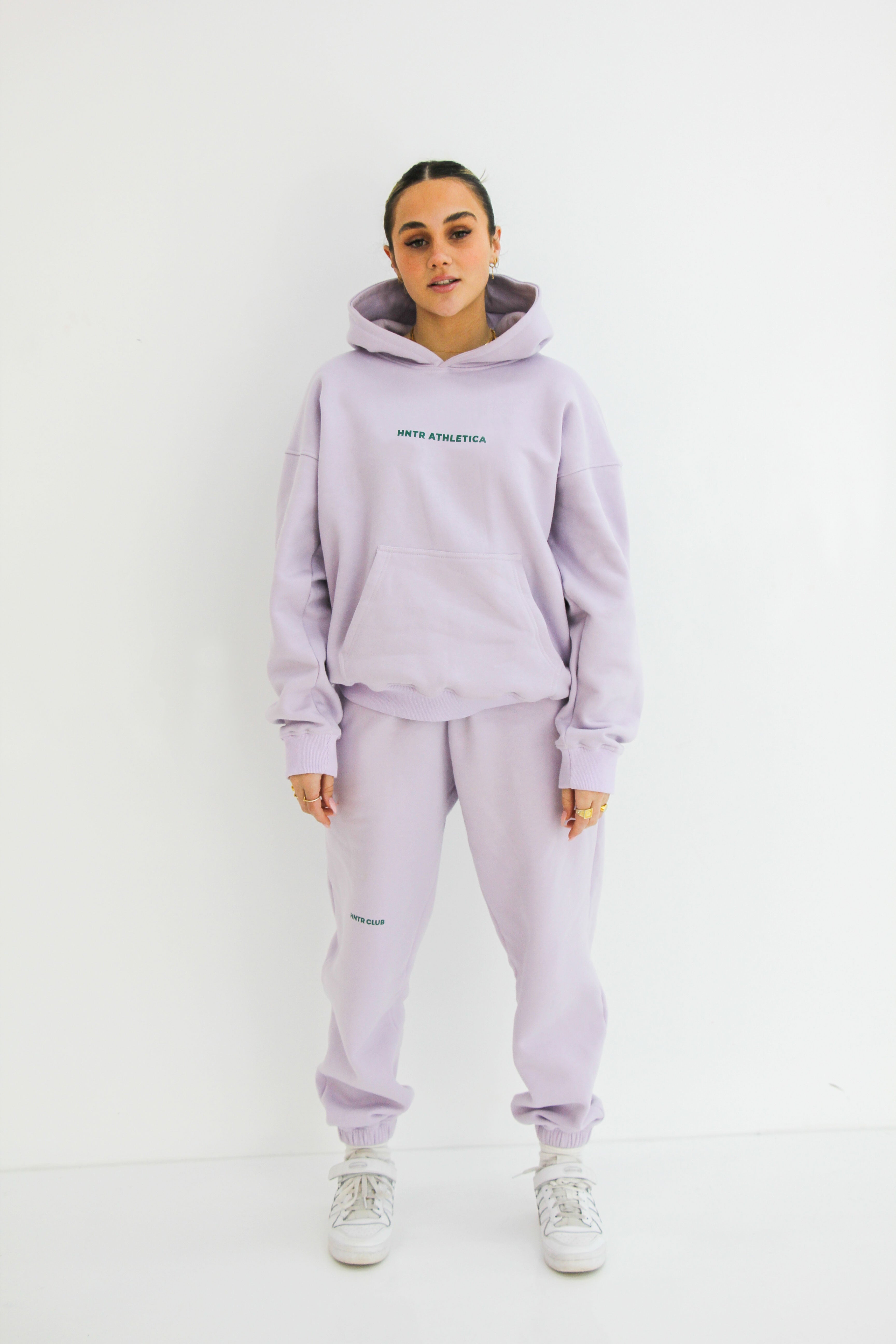 HNTR CLUB TRACKPANT: lilac