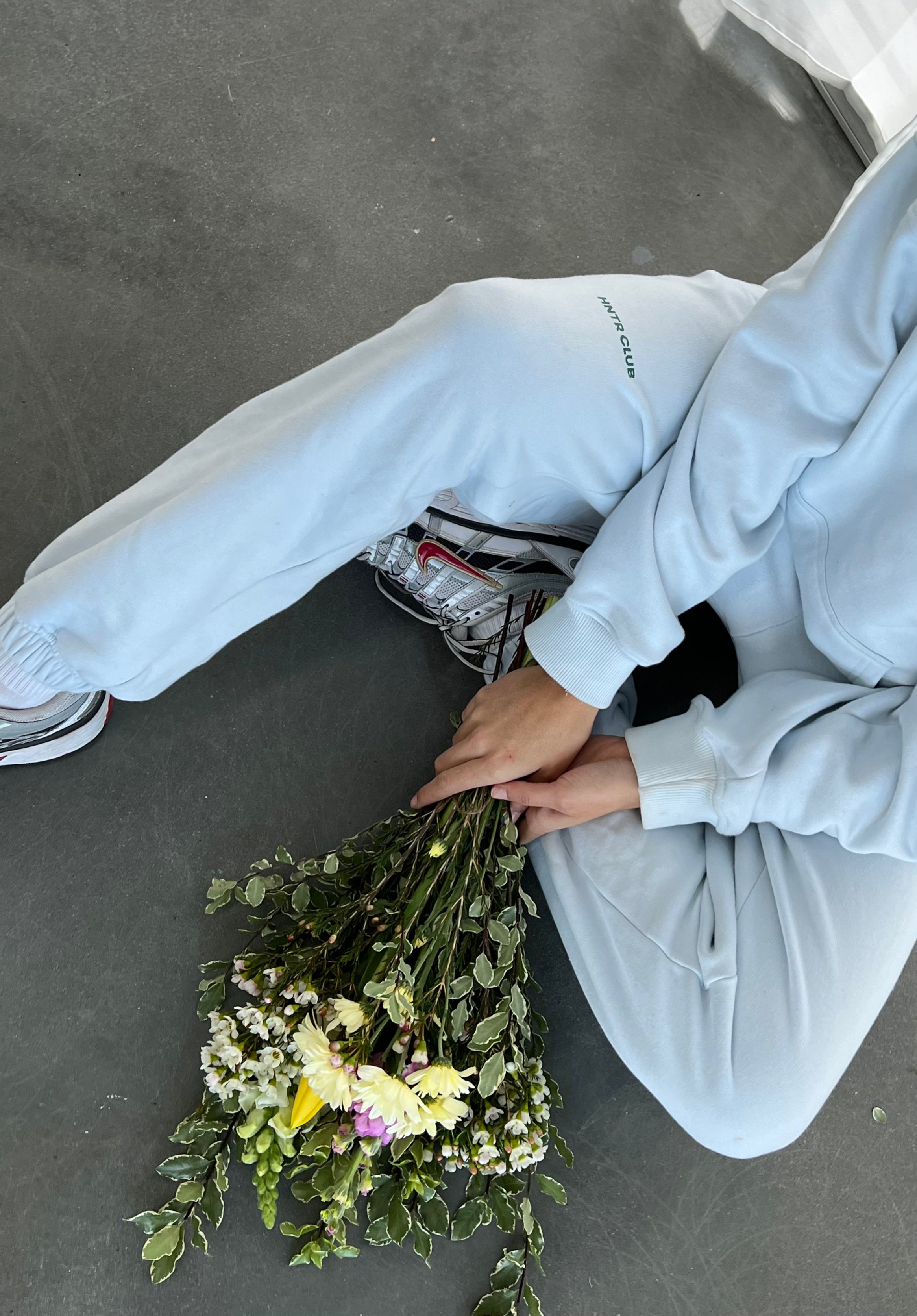 HNTR CLUB TRACKPANT: baby blue